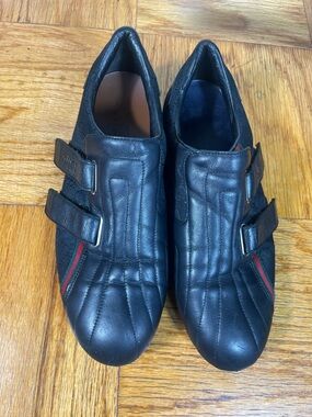 Gucci Black Leather Slip-On Loafers with Green-Red Web Stripe